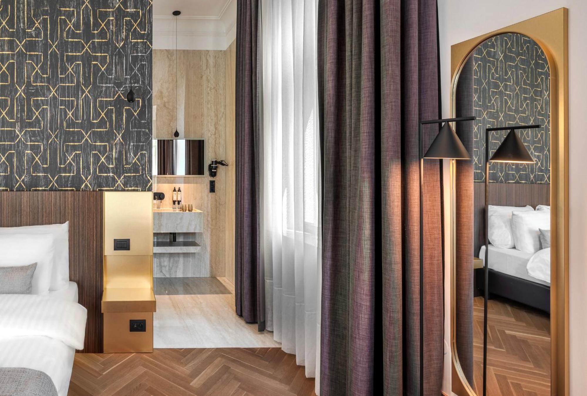 Mottl House By Adrez Apartahotel 4*