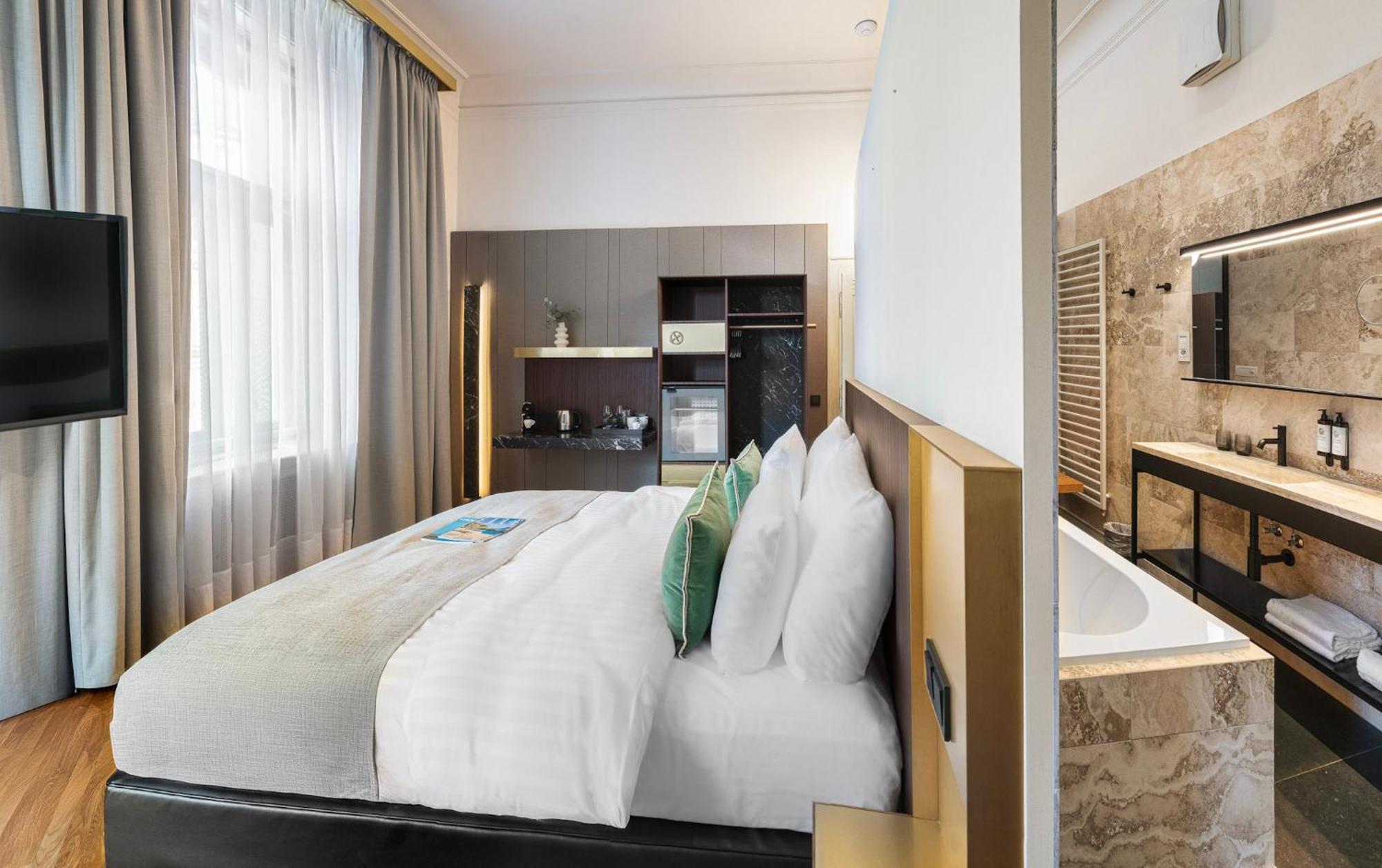 Apartahotel Mottl House By Adrez 4*