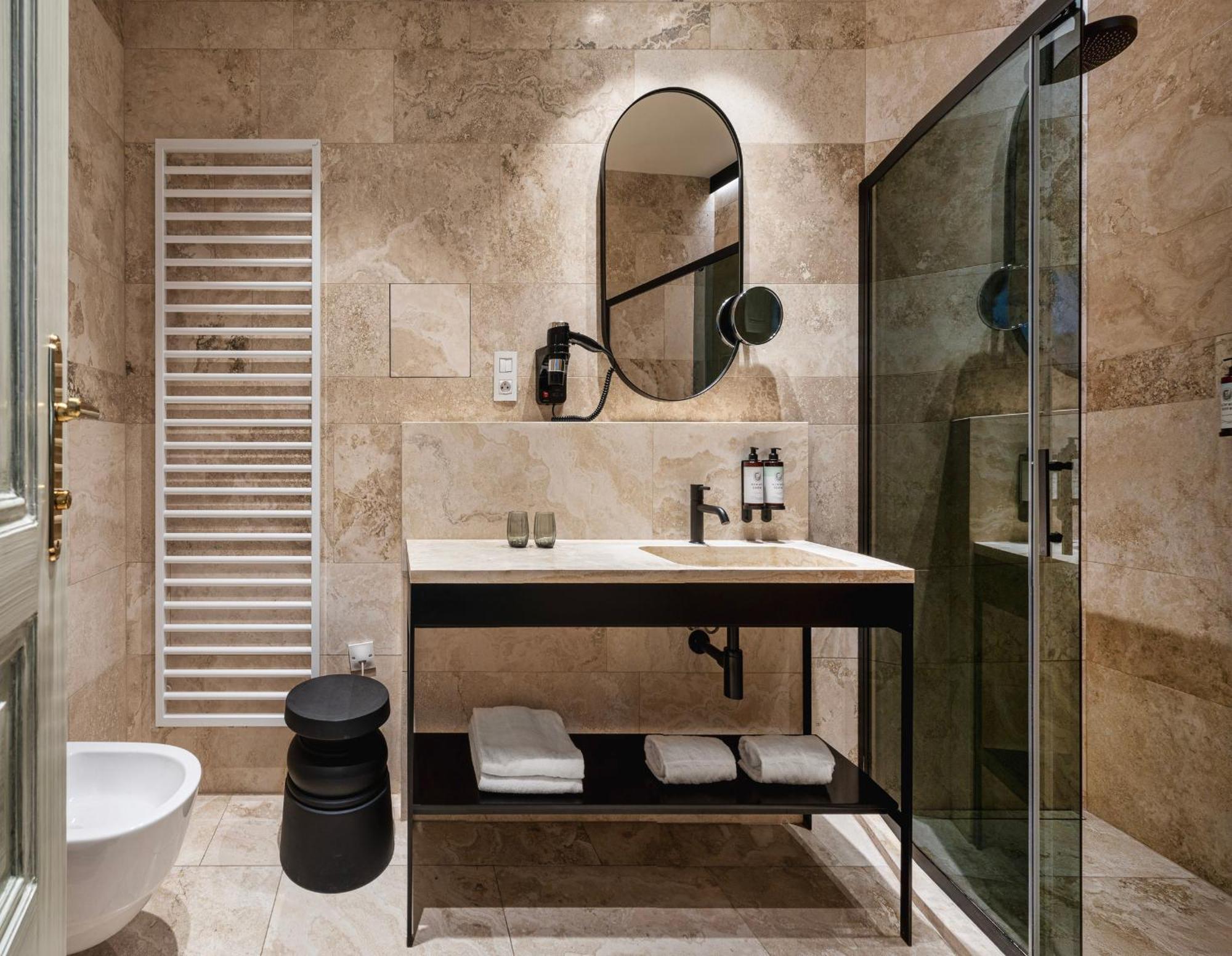 Apartahotel Mottl House By Adrez